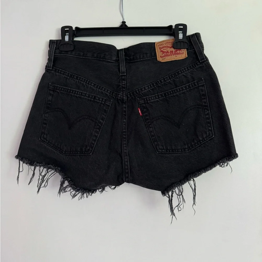Levi 501 Black Jean Shorts - Picture 2 of 6